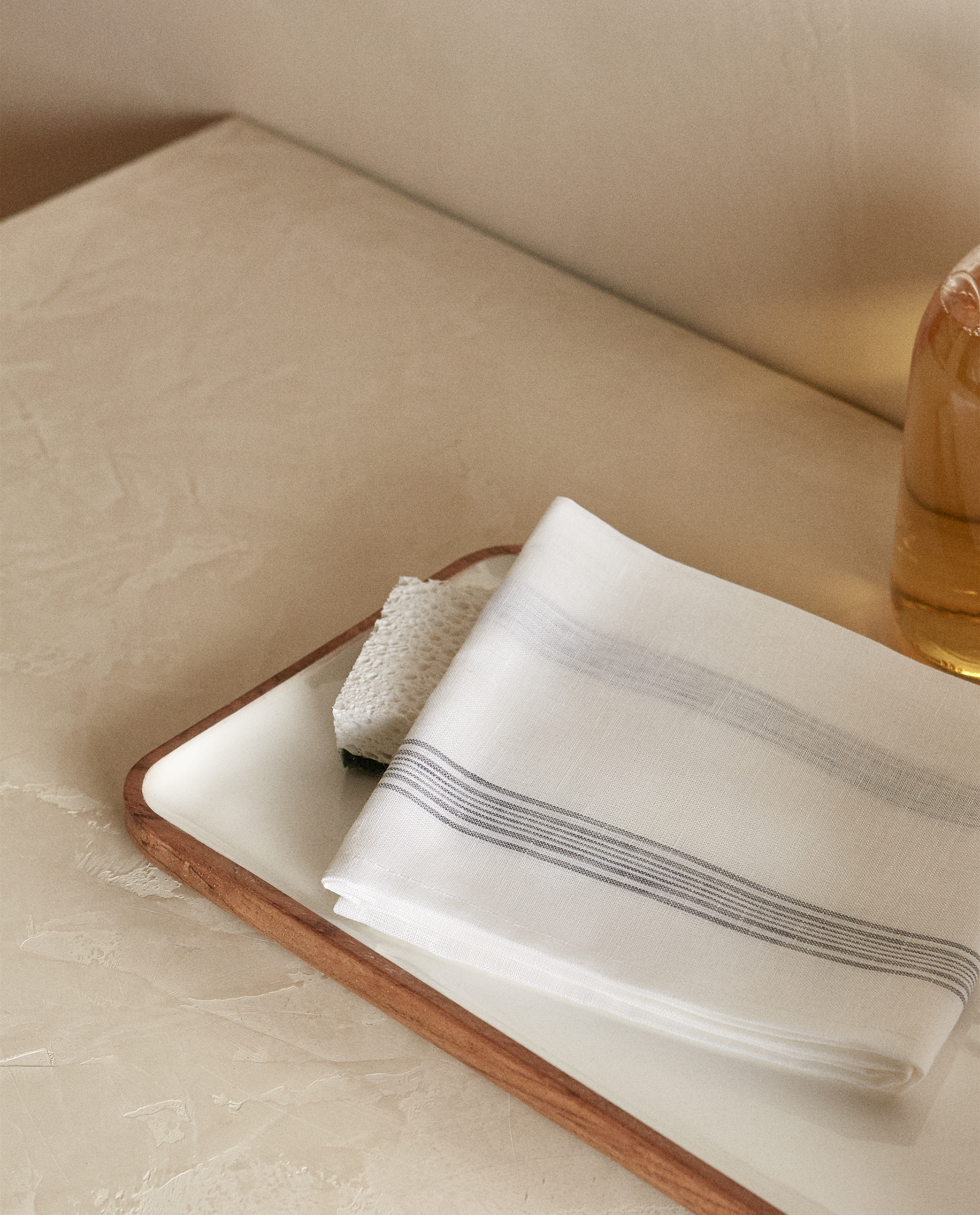 Striped Linen Kitchen Towel Kitchen Towels And Aprons Kitchen New Collection Zara Home Canada