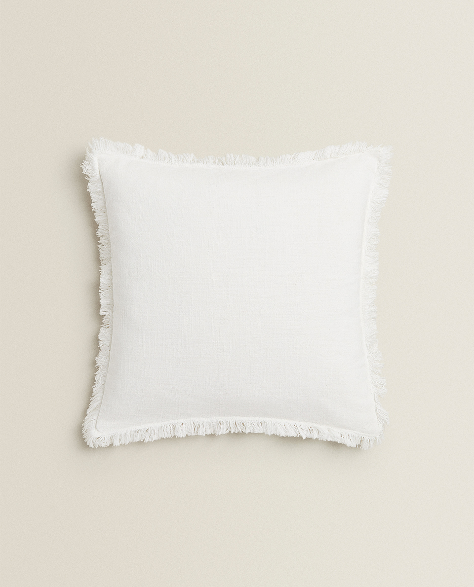 FRINGED THROW PILLOW