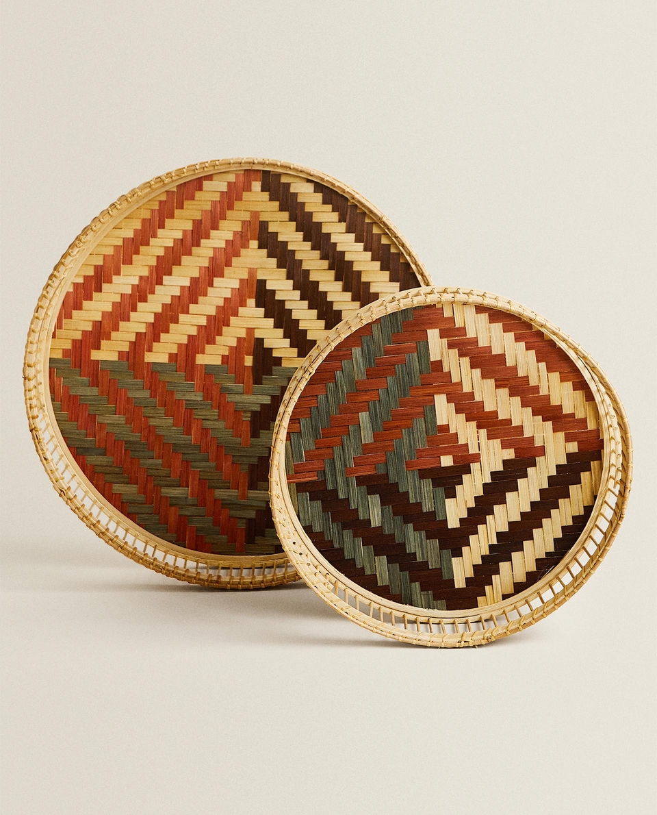 ROUND COLOURED WOVEN BAMBOO TRAY