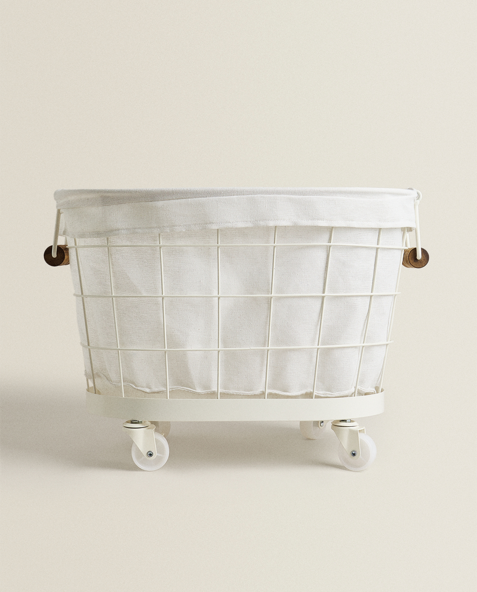 LACQUERED METAL BASKET WITH WHEELS
