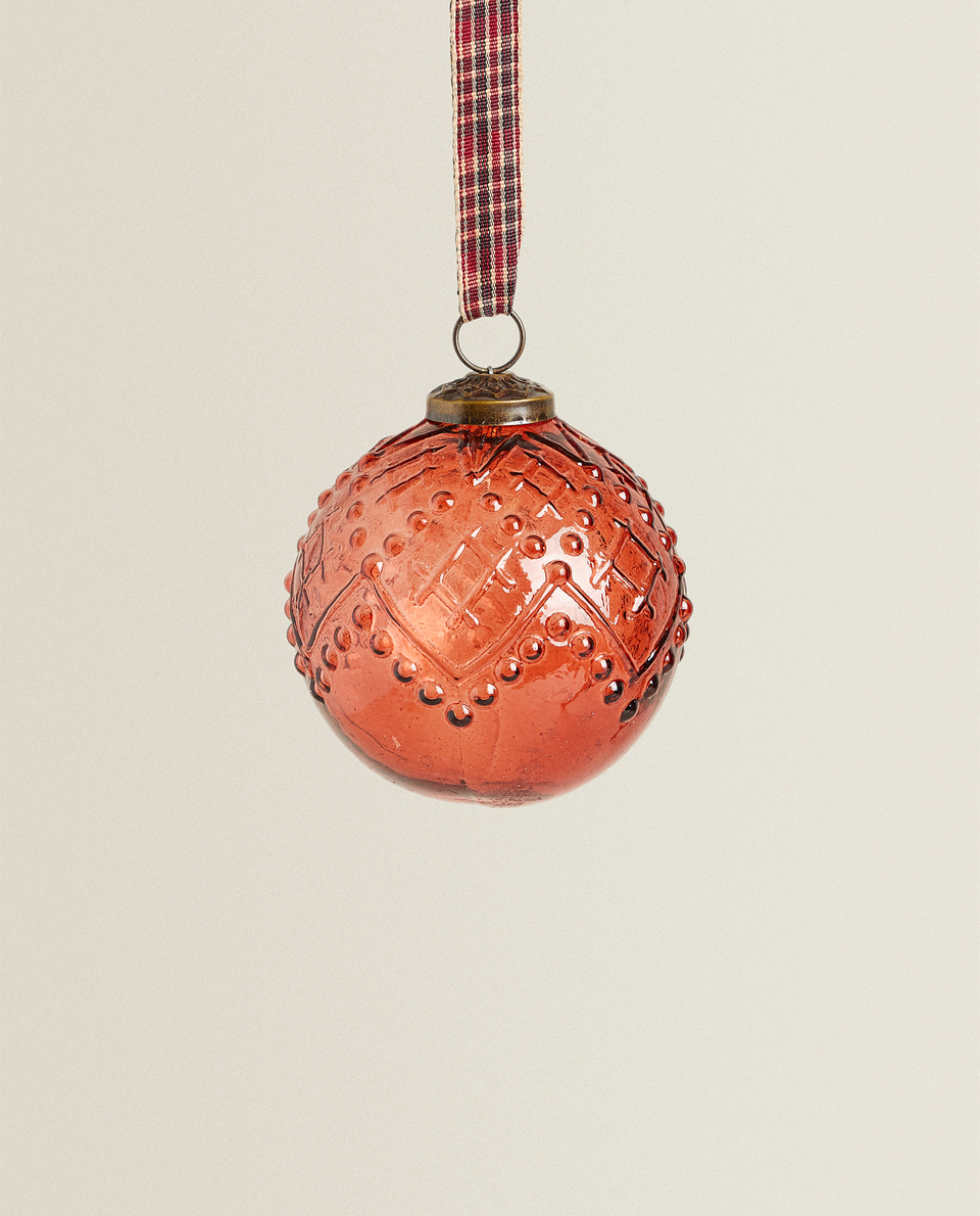 TEXTURED CHRISTMAS BAUBLE