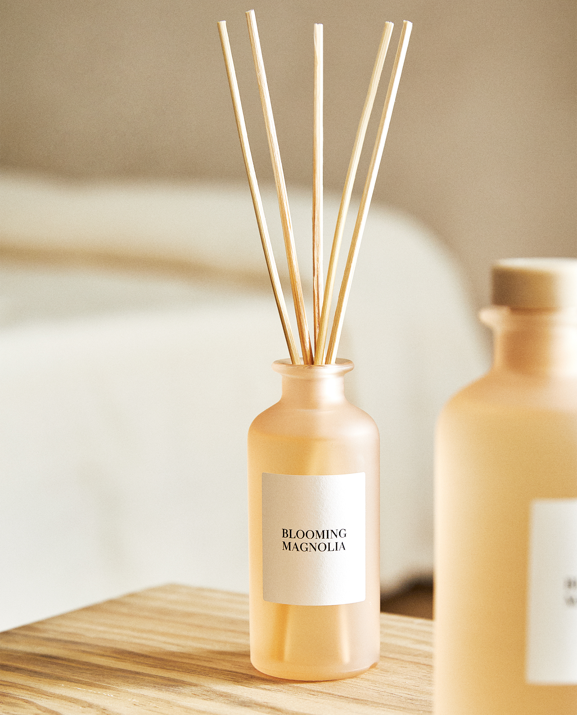 Хоум рид. Zara Home Diffuser. Zara Bloom. Диффузор citta Bloom of Scent. Winter warmth Home Reed Diffuser.