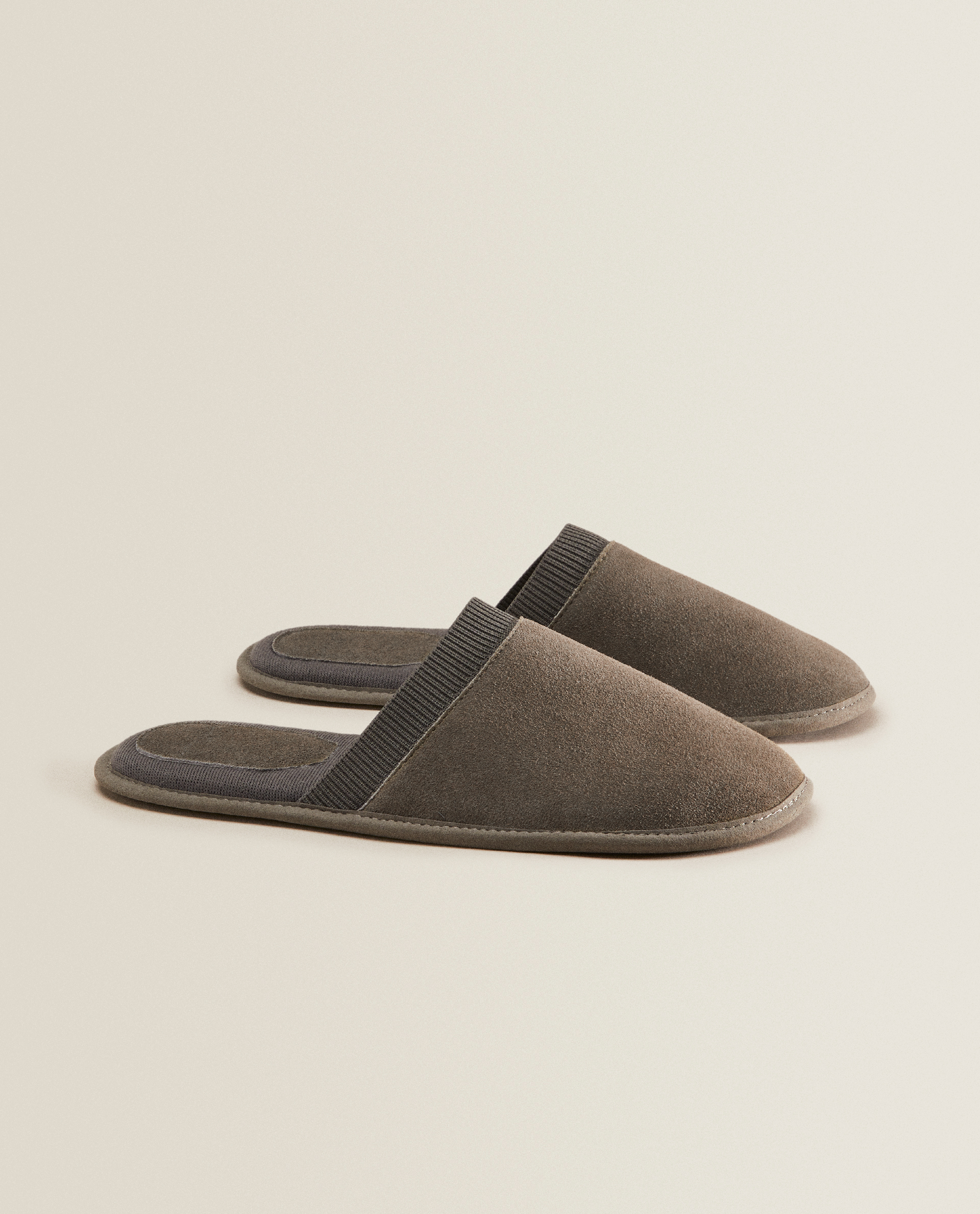 suede slippers