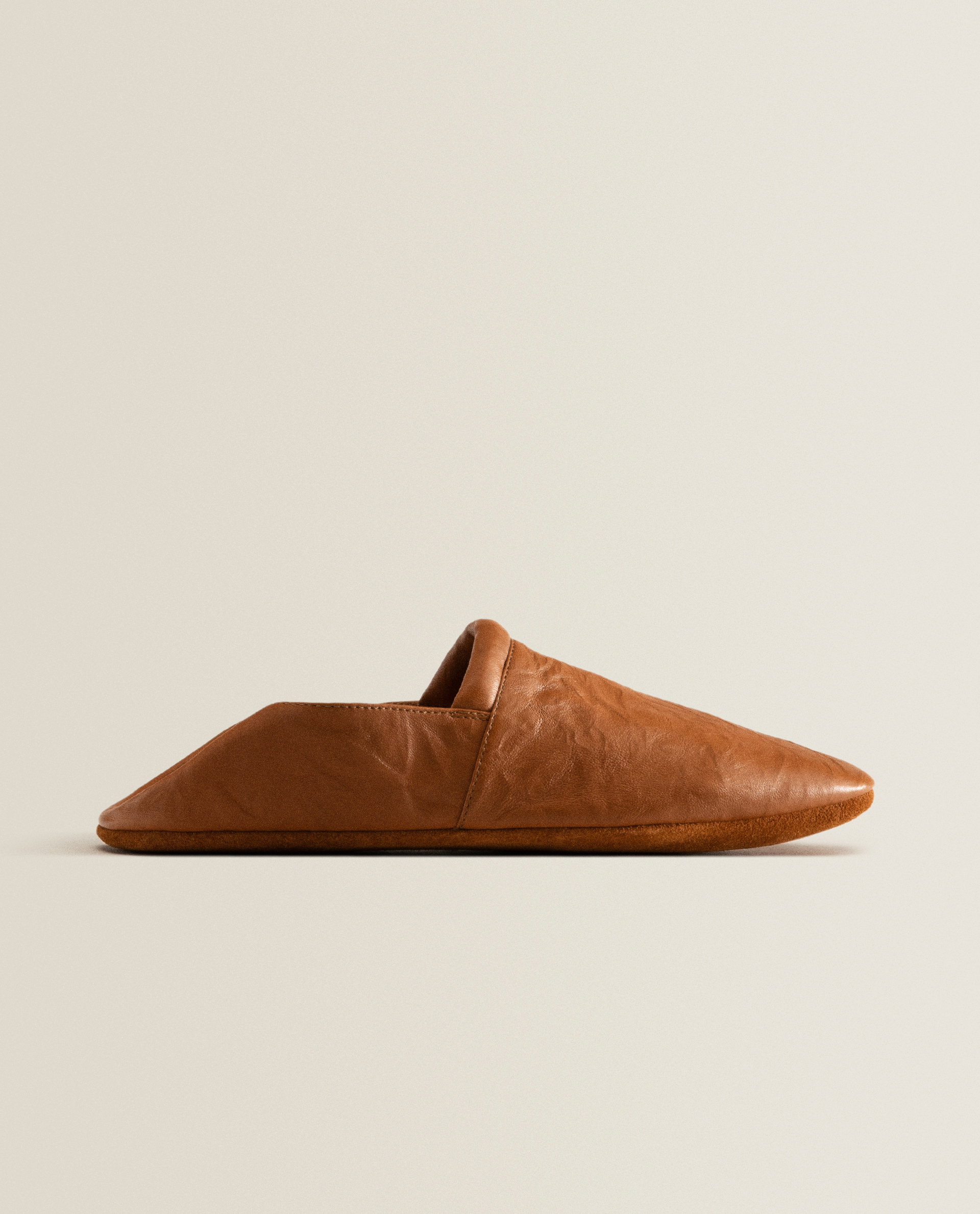 Leather babouches Outlet