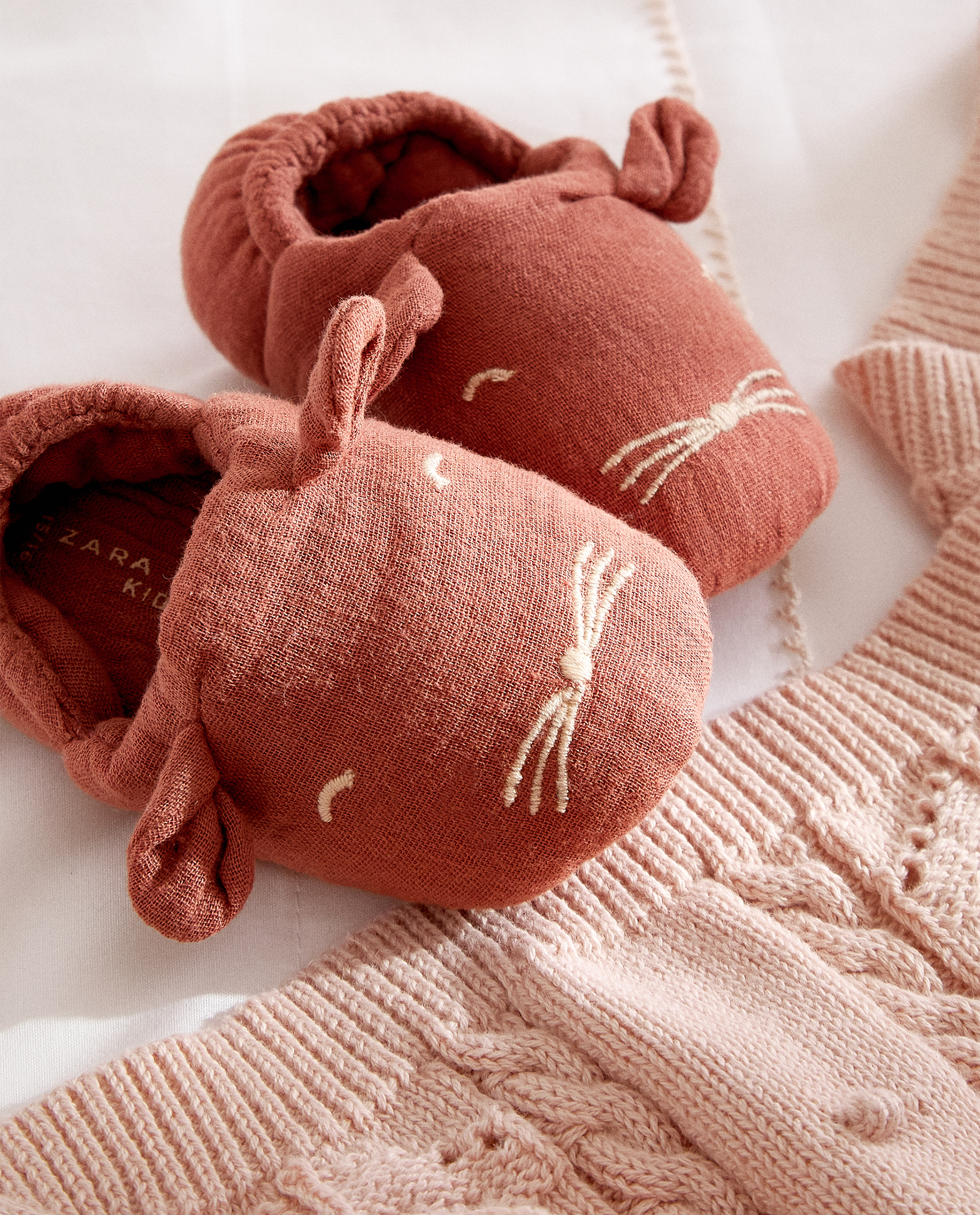 kids animal slippers