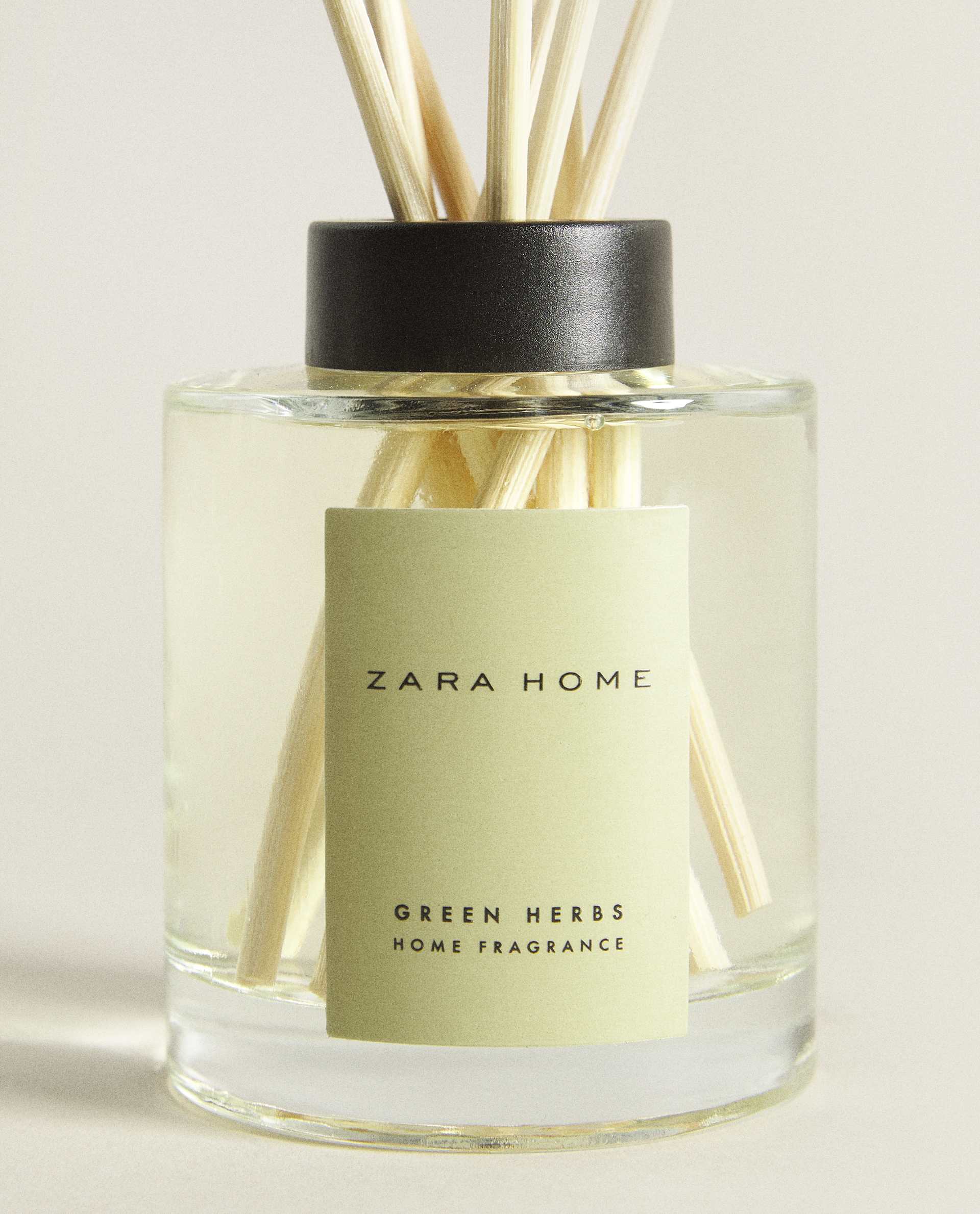 Zara Home диффузор Green Herbs. Zara Home Bergamot диффузор. Lotus Bloom аромадиффузор Zara.