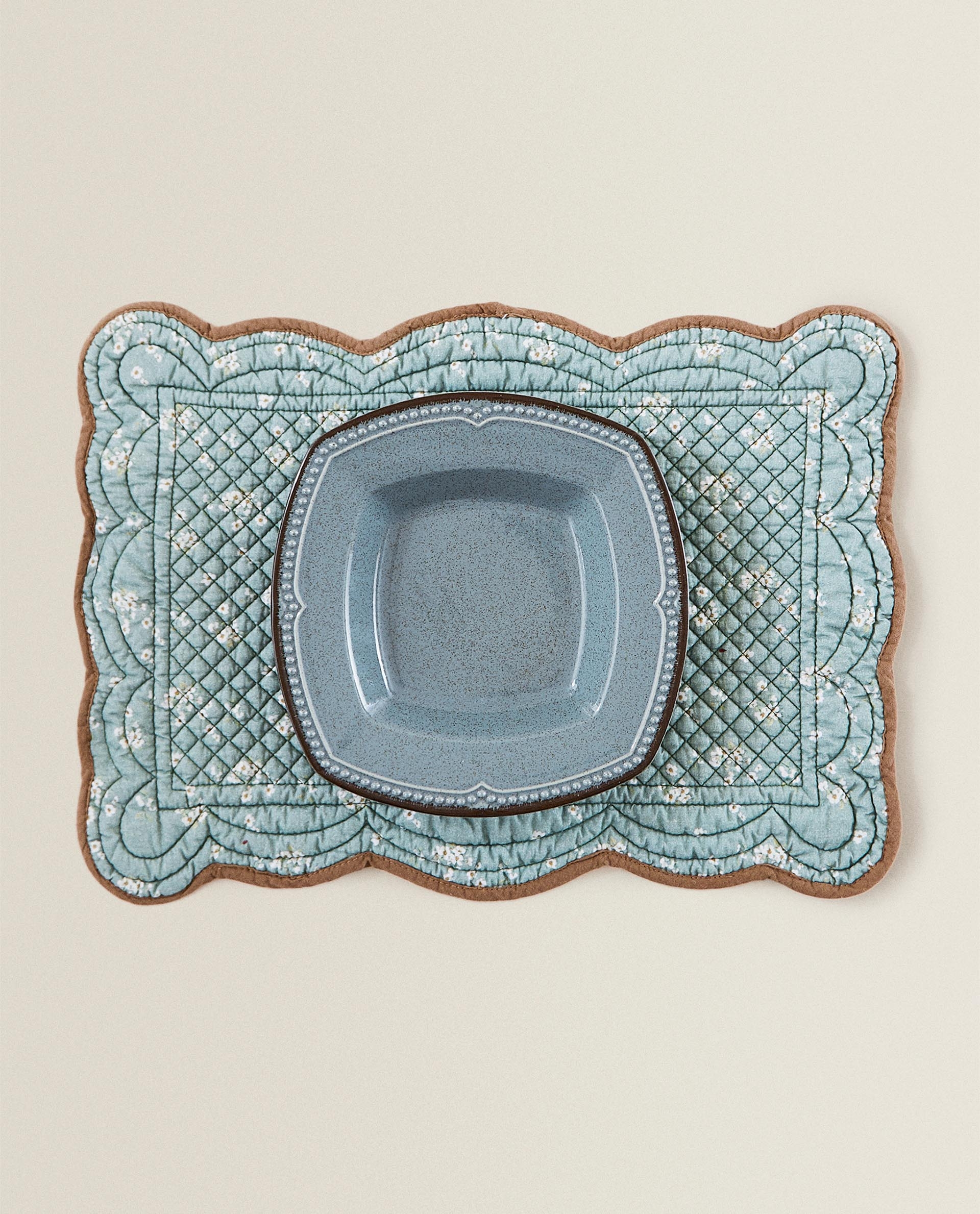 picture Quilted Scalloped Placemats quilted placemat table linens