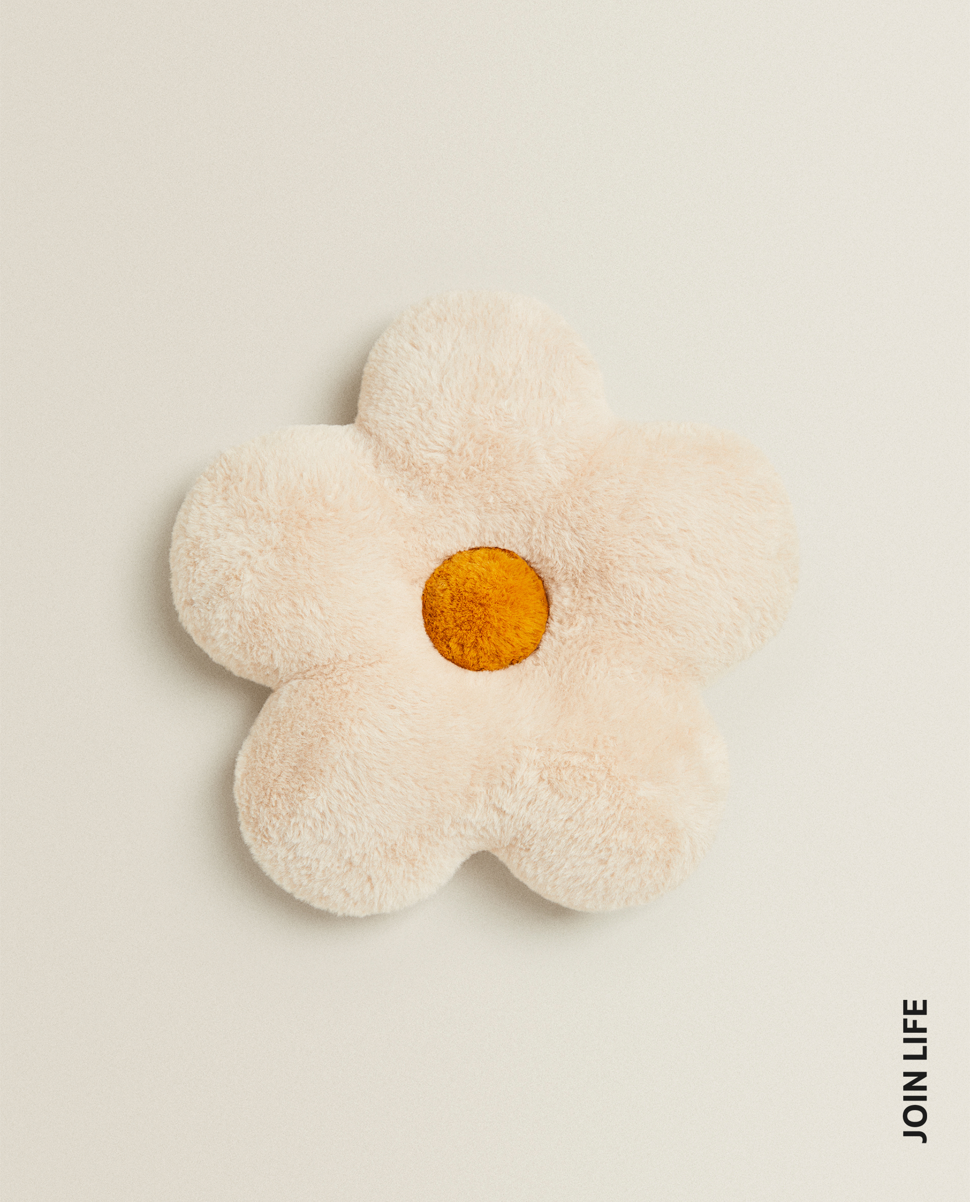 flower shaped cushions