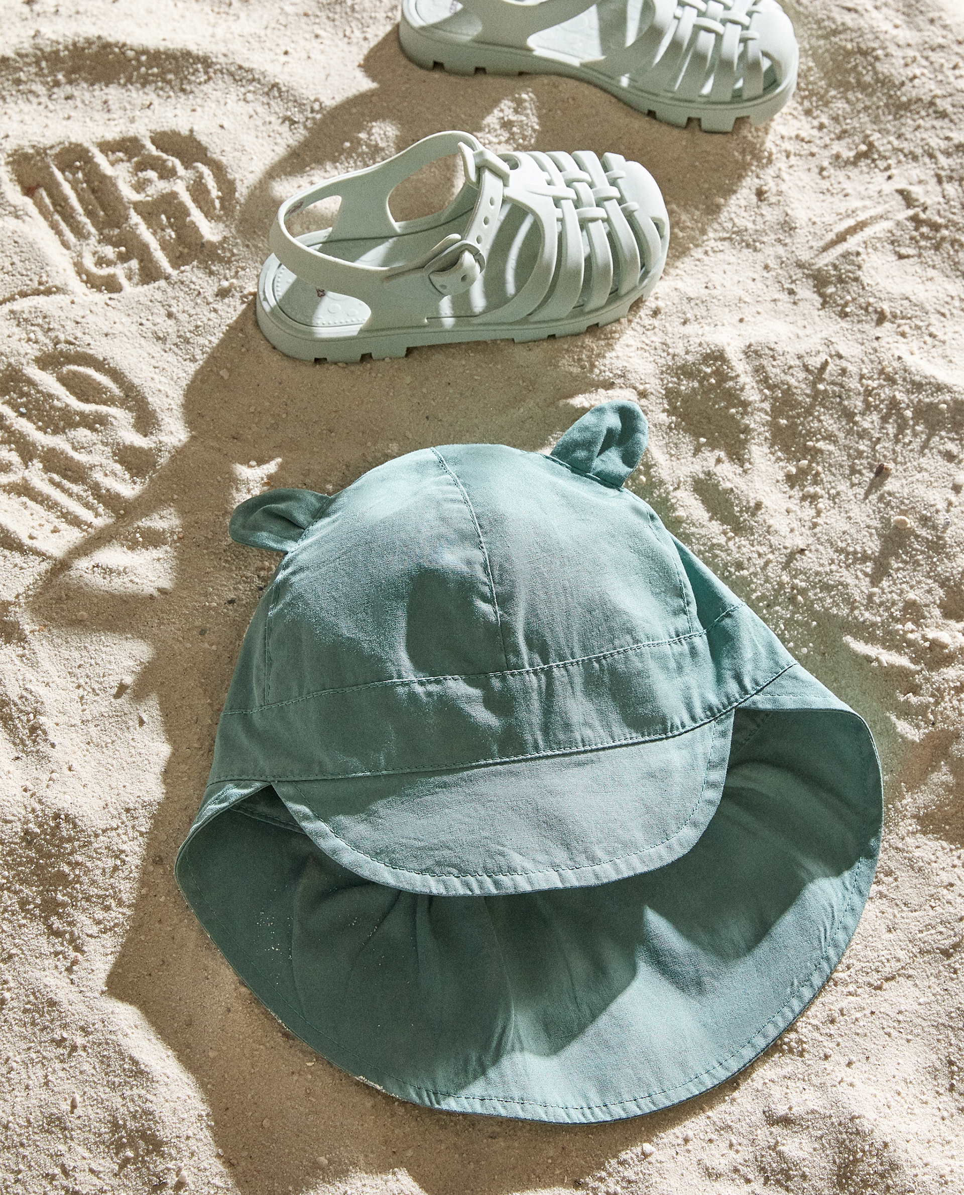 Chapeau Bebe Petites Oreilles Plage Enfants Soldes Zara Home France