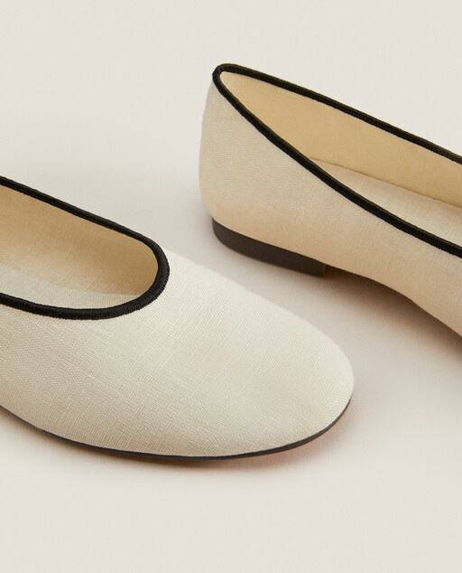 Stoffen ballerina's met bies - Dames - SCHOENEN - KLEDING \u0026 SCHOENEN | Zara  Home Nederland