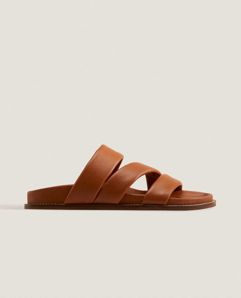 LEATHER CROSSOVER SANDALS
