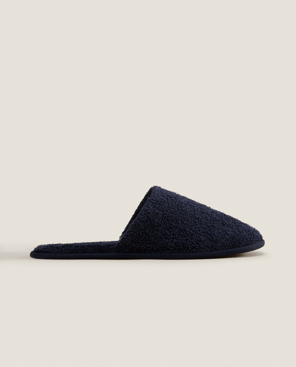 Slippers y zapatillas de casa para hombre | Zara Home Nueva Colección