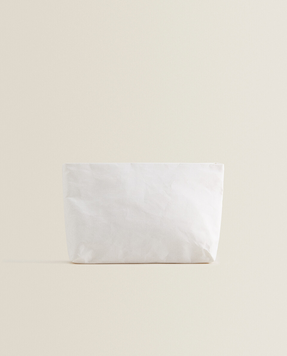 Water-repellent paper makeup bag