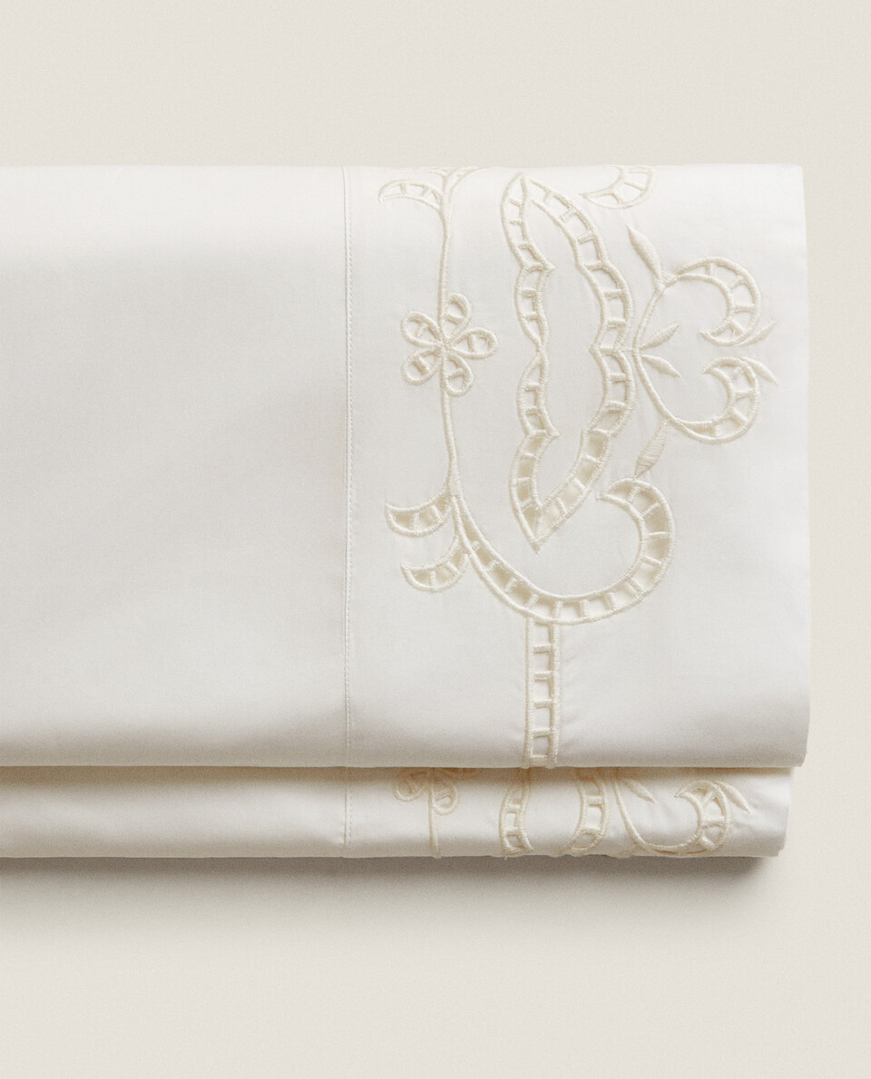 CUT OUT EMBROIDERED FLAT SHEET