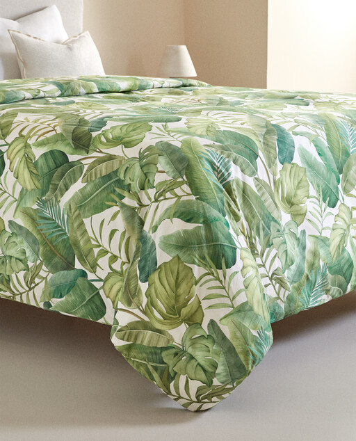 leaf print quilt