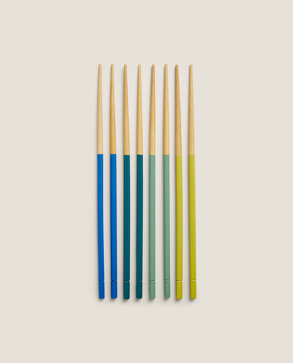 LACQUERED WOODEN CHOPSTICKS (PACK OF 8)