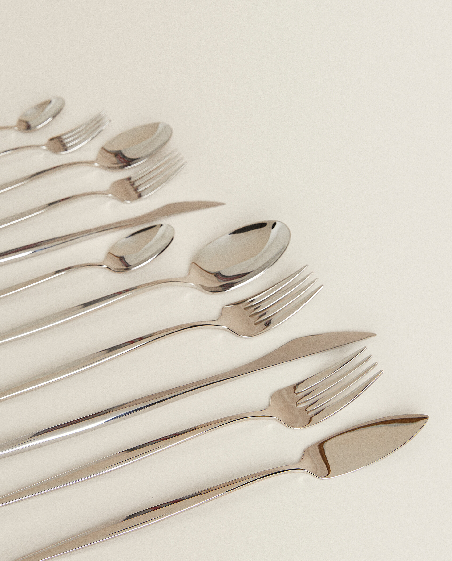 DESSERT KNIFE WITH EXTRA-FINE HANDLE - FLATWARE - DINING ...