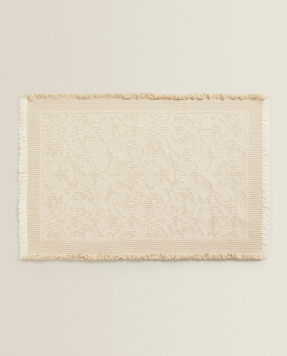TWO-TONE TEXTURED RUG