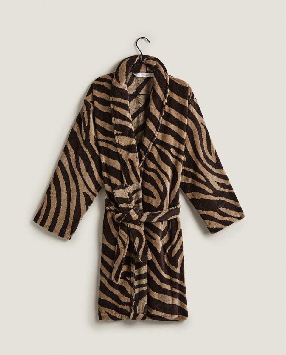 JACQUARD TIGER DRESSING GOWN