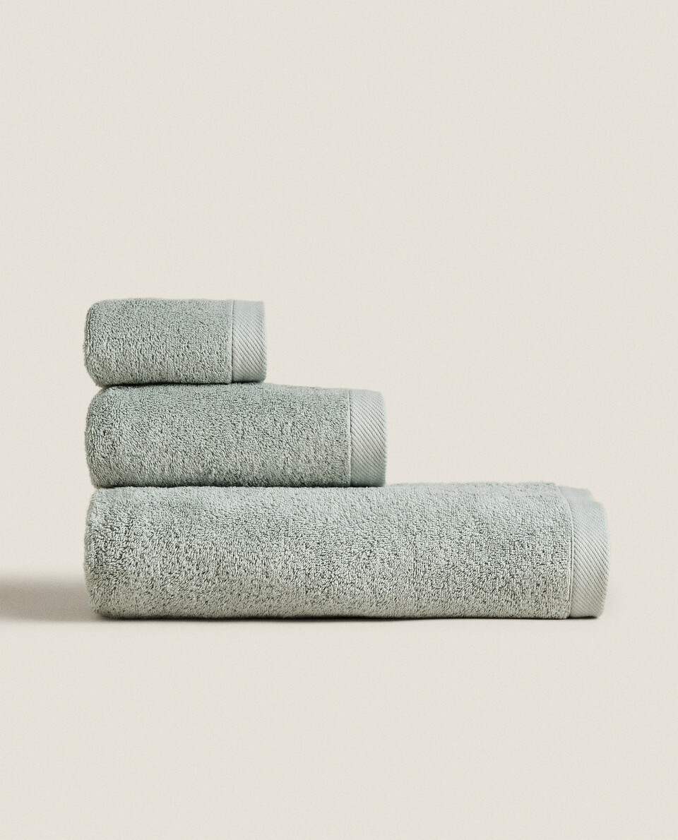 ECOLOGICALLY-GROWN COTTON TOWEL