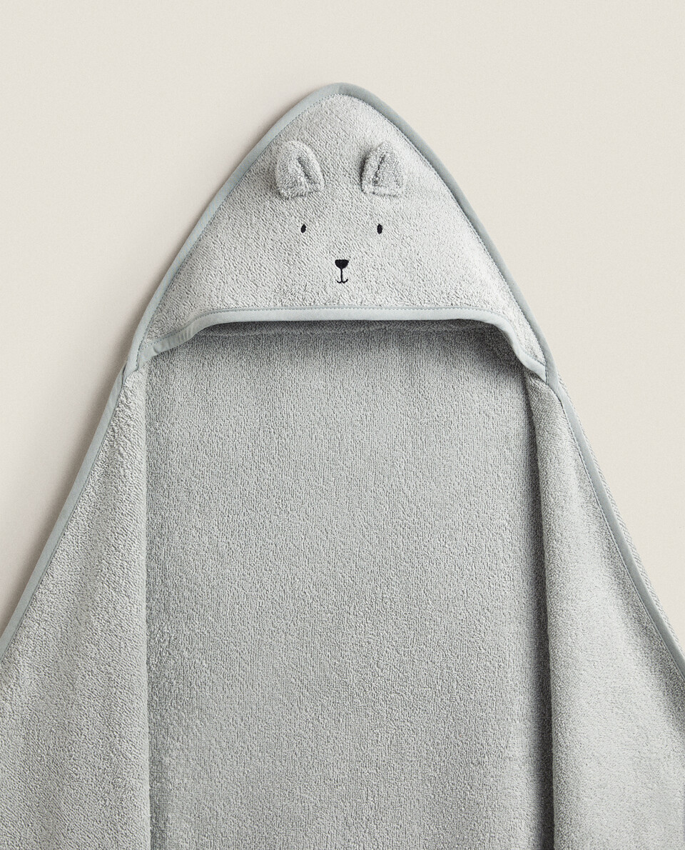 HOODED TOWEL WITH EARS