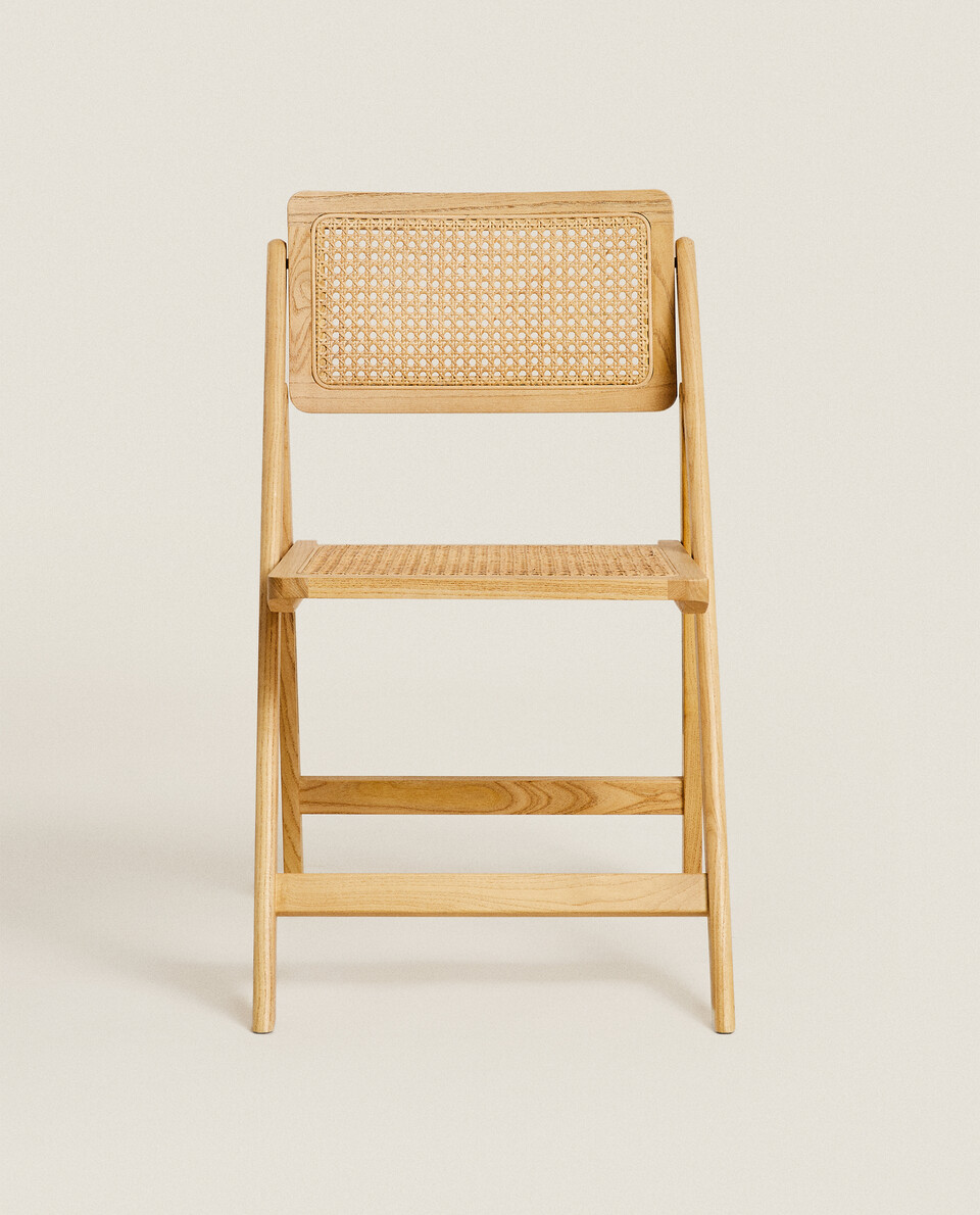 RATTAN AND WOOD FOLDING CHAIR