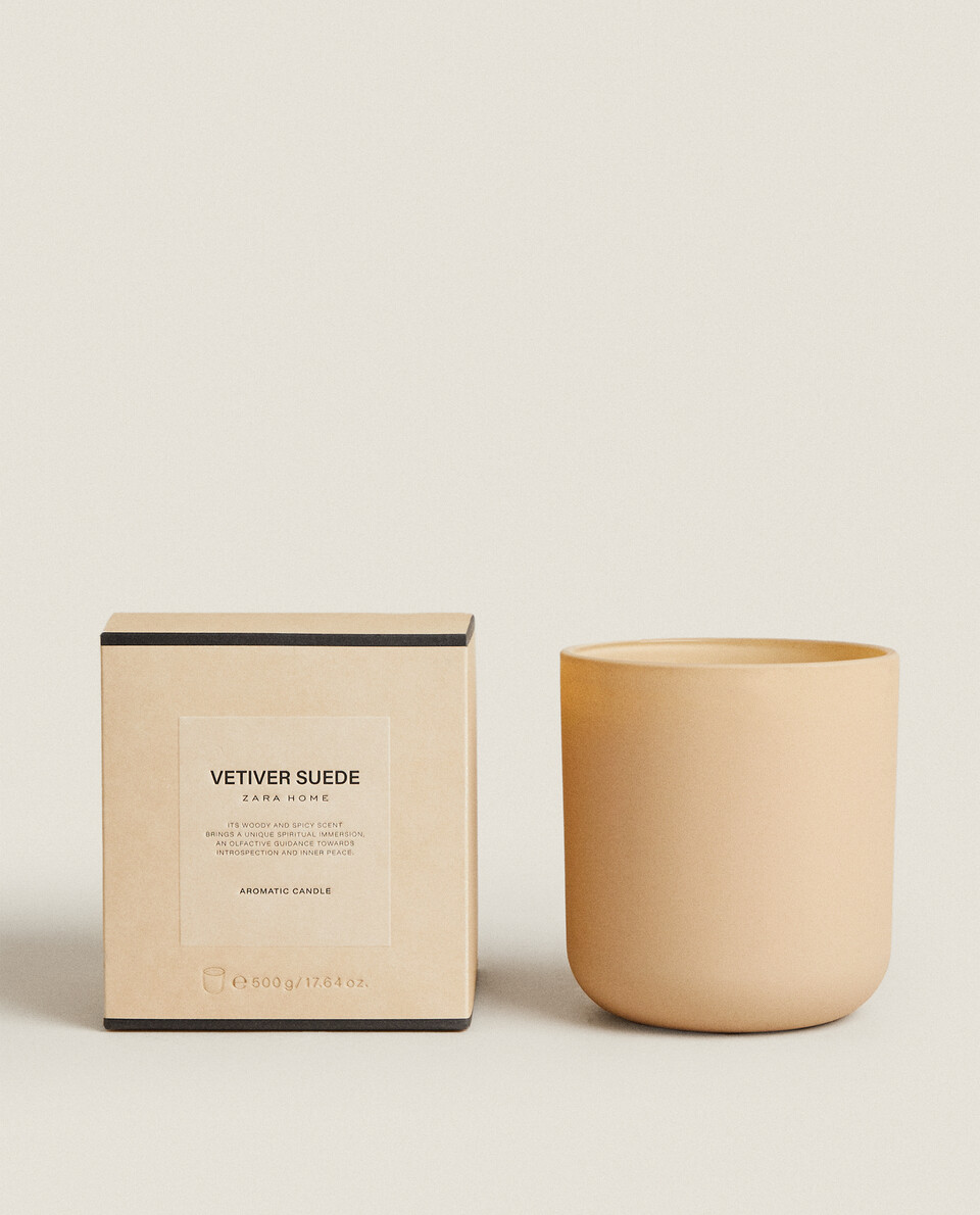 (500 G) VETIVER SUEDE SCENTED CANDLE