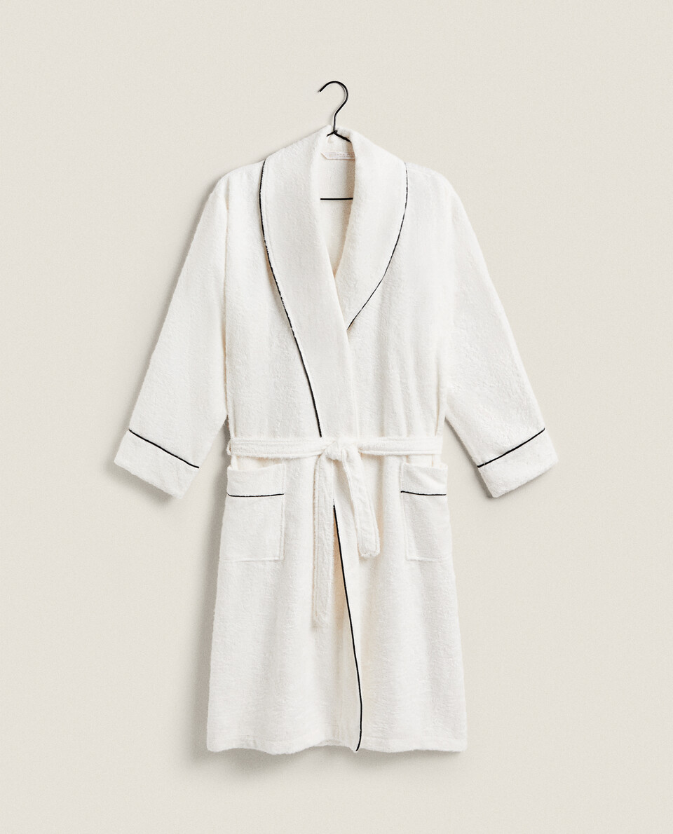 DRESSING GOWN WITH CONTRAST PIPING