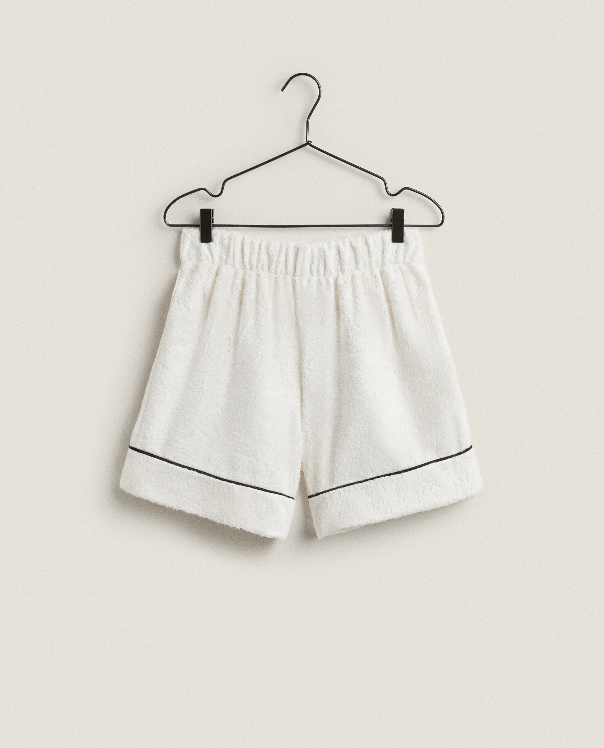 zara contrast shorts