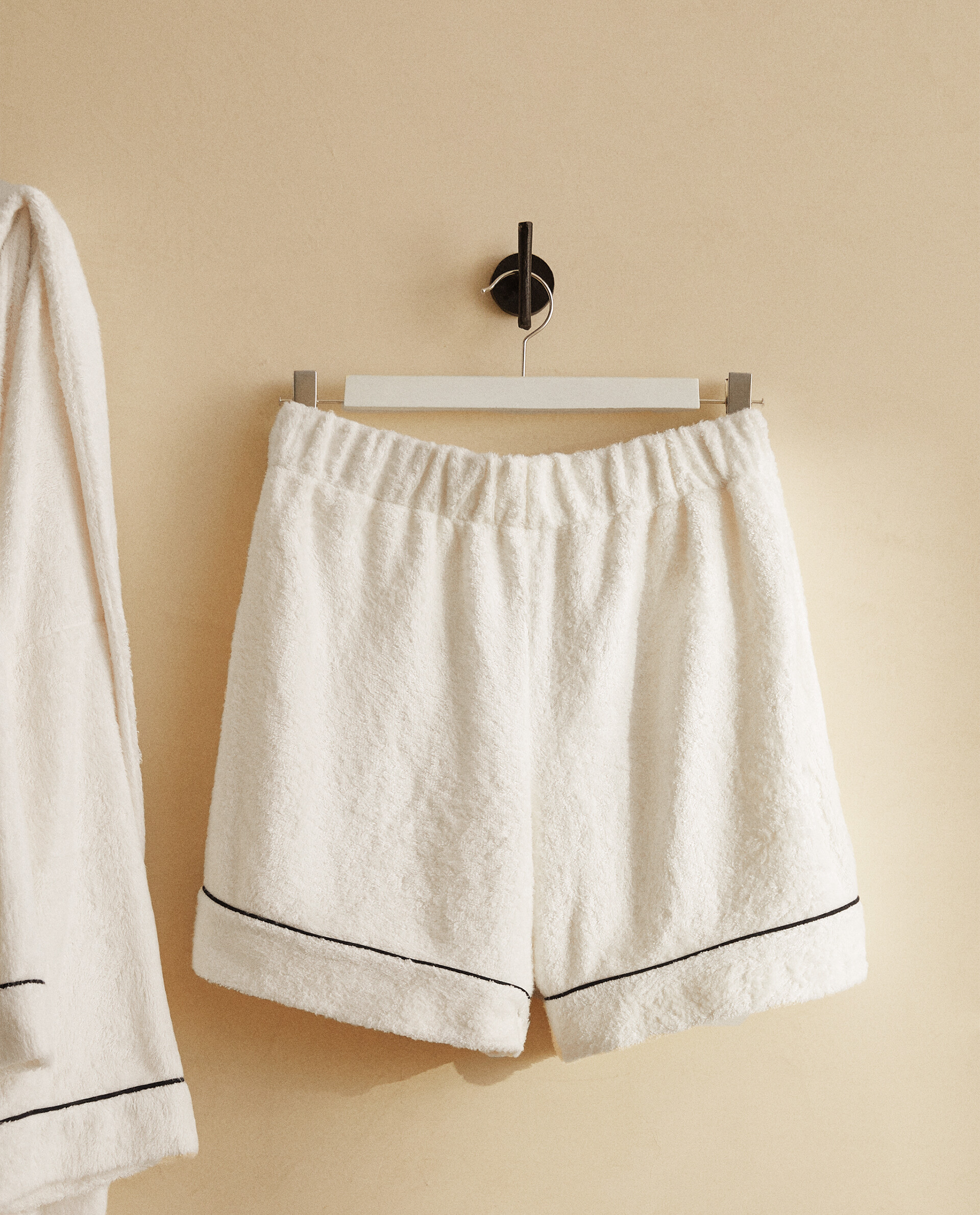 towel shorts zara