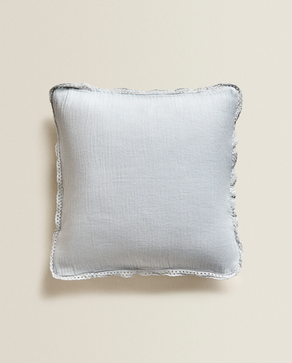 JACQUARD CUSHION COVER WITH LACE TRIM