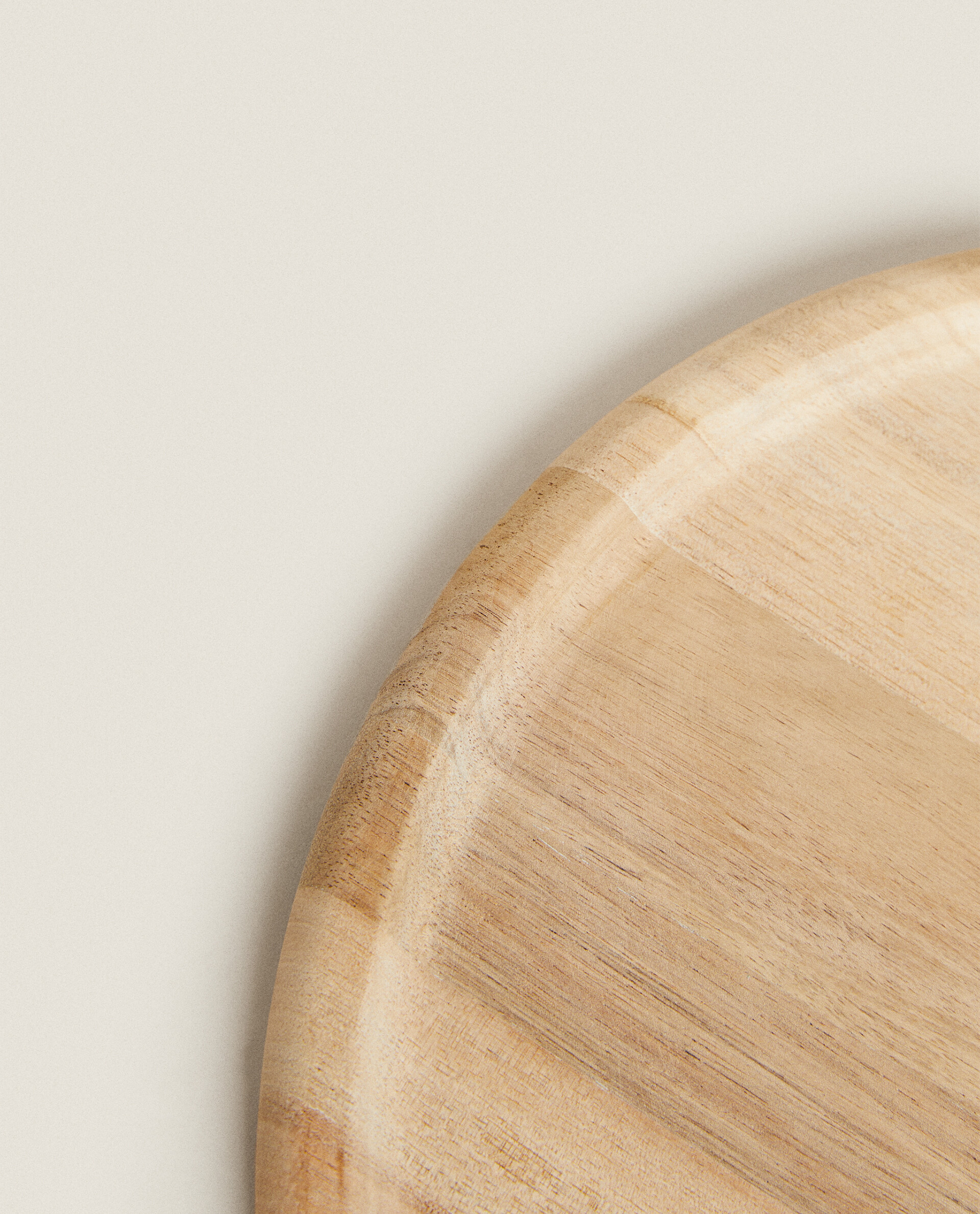 tabla de pizza resistente a los cortes con división en 6 para piezas de tamaño uniforme plato de madera para pizza Oriamo® plato de pizza de bambú de 33 cm de diámetro tabla de cortar de madera 