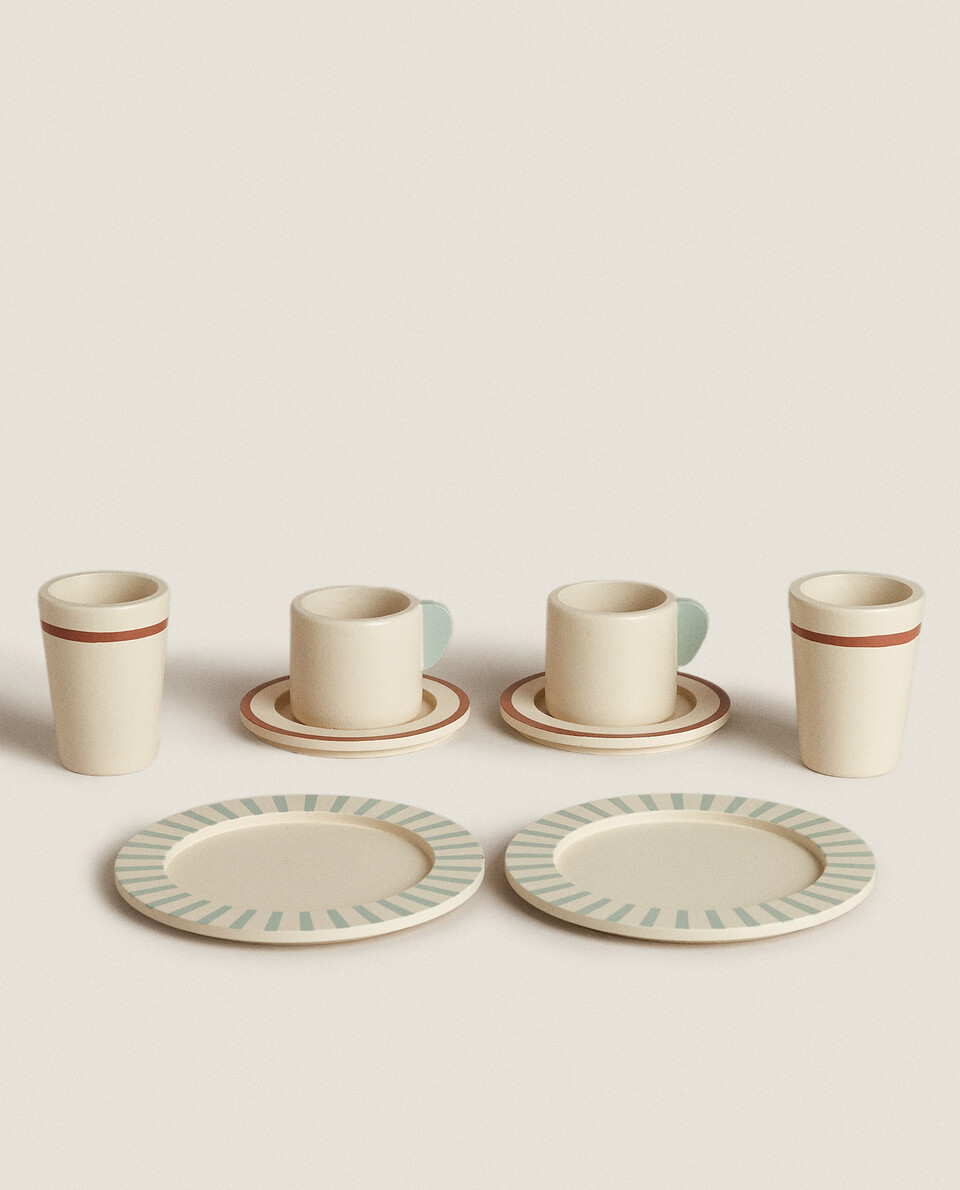 WOODEN TOY TABLEWARE