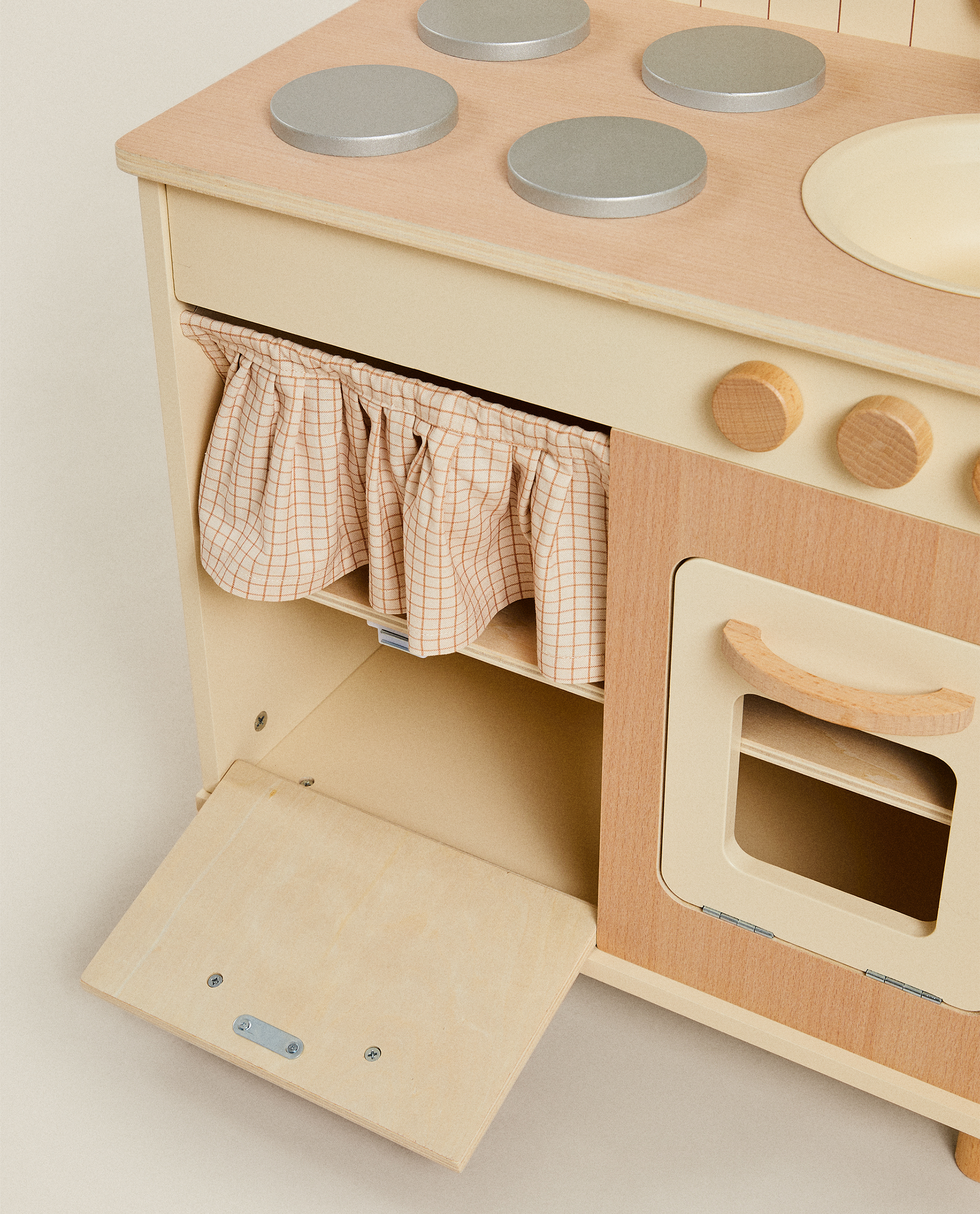 zara home play kitchen