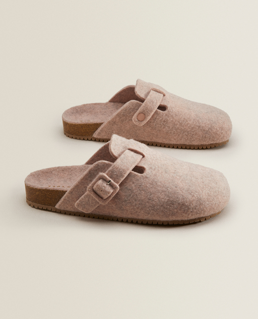 Zueco fieltro hebilla - Mujer - CALZADO - ROPA \u0026 CALZADO | Zara Home España  – Canarias