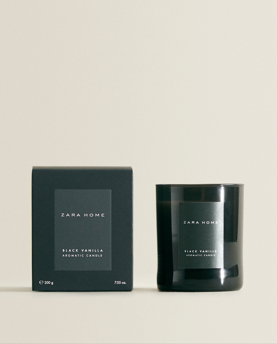 (200 G) BLACK VANILLA SCENTED CANDLE