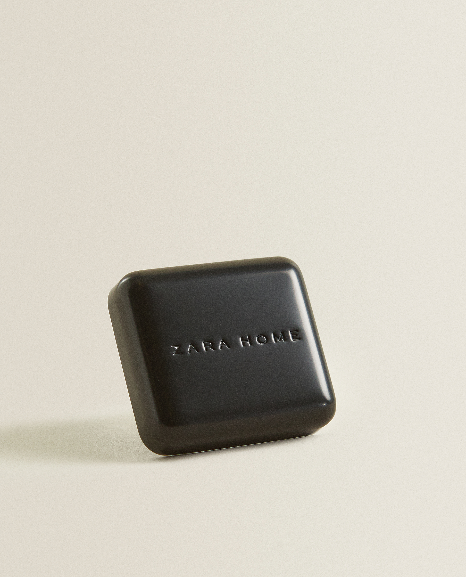 zara home black vanilla car fragrance