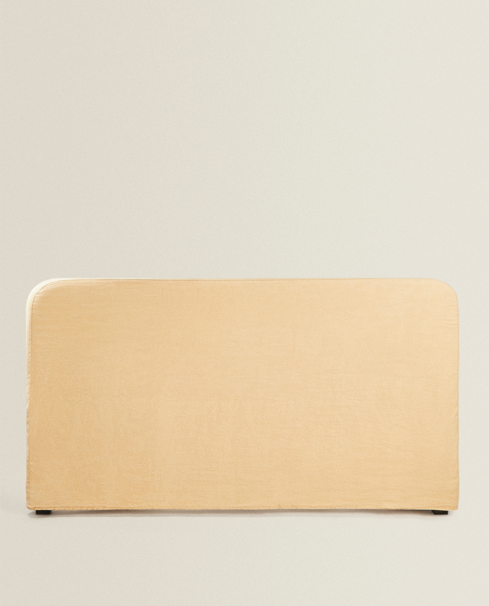 ROUNDED HEADBOARD WITH LINEN COVER