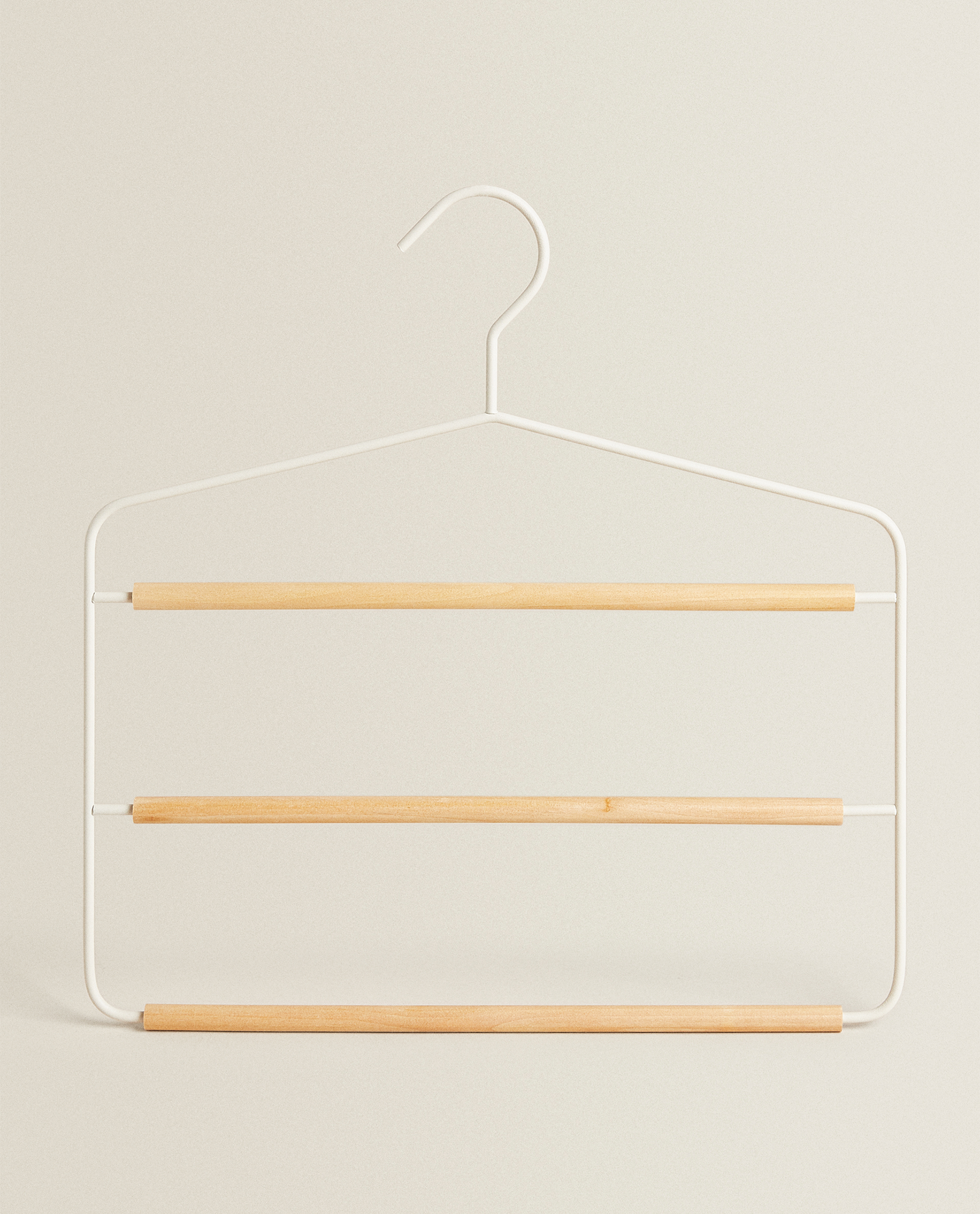 APPENDIABITI IN METALLO E LEGNO PER PANTALONI - GUARDAROBA - ABBIGLIAMENTO  \u0026 CALZATURE | Zara Home Italia