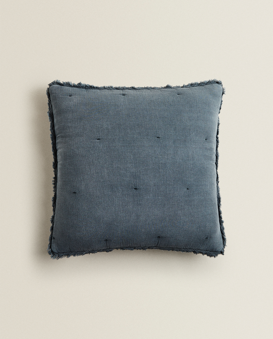 THROW PILLOW COVER WITH FRAYED EDGES