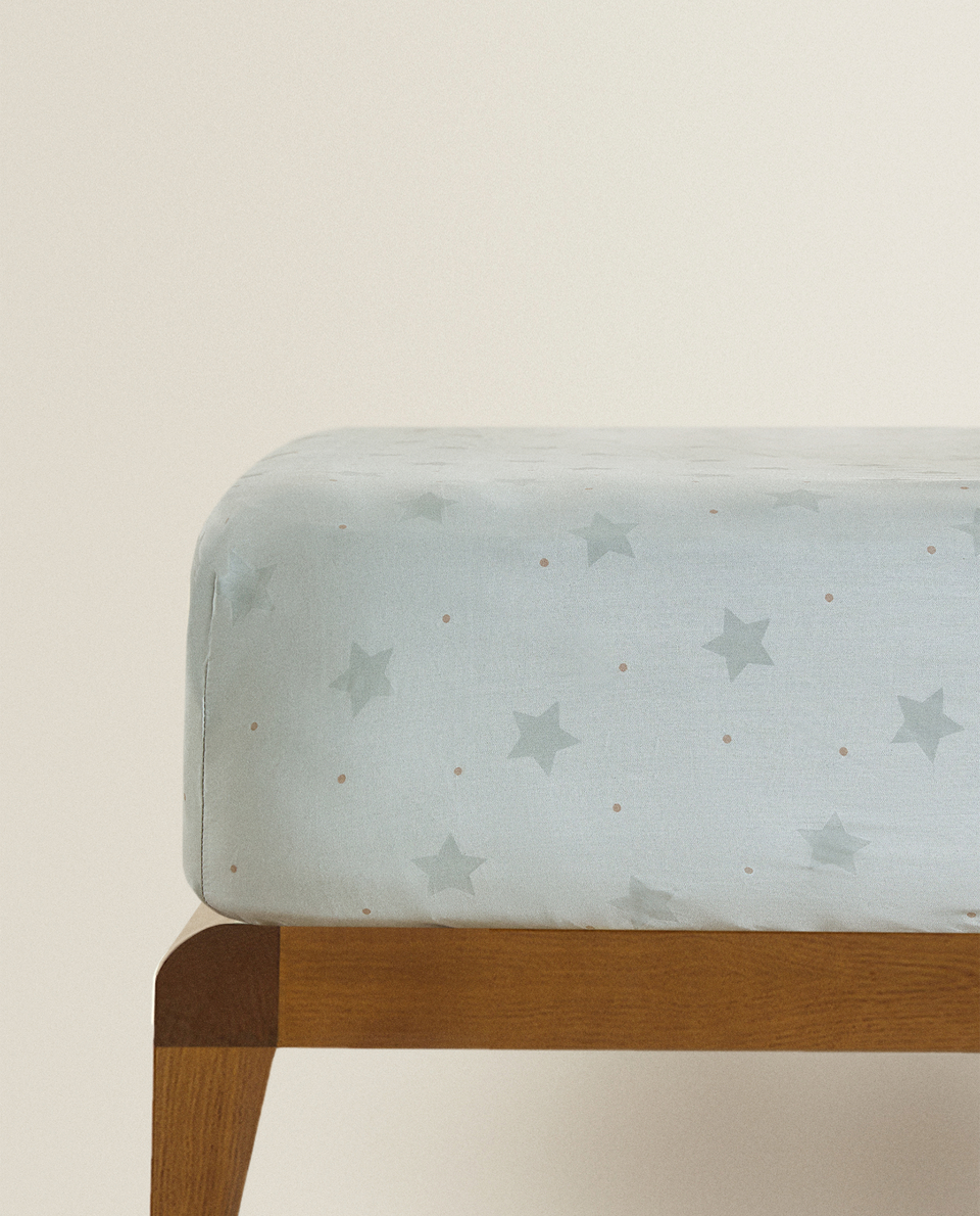 GLOW-IN-THE-DARK STARS FITTED SHEET