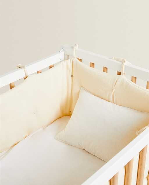 white cot bumper