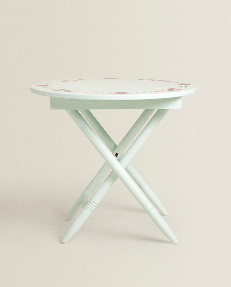 FLORAL WOODEN TABLE