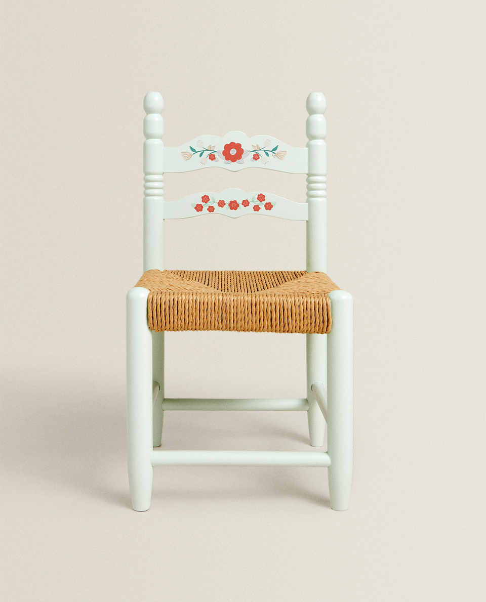 FLORAL WOODEN CHAIR