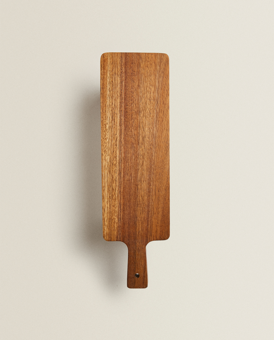 WOODEN CUTTING/SERVING BOARD