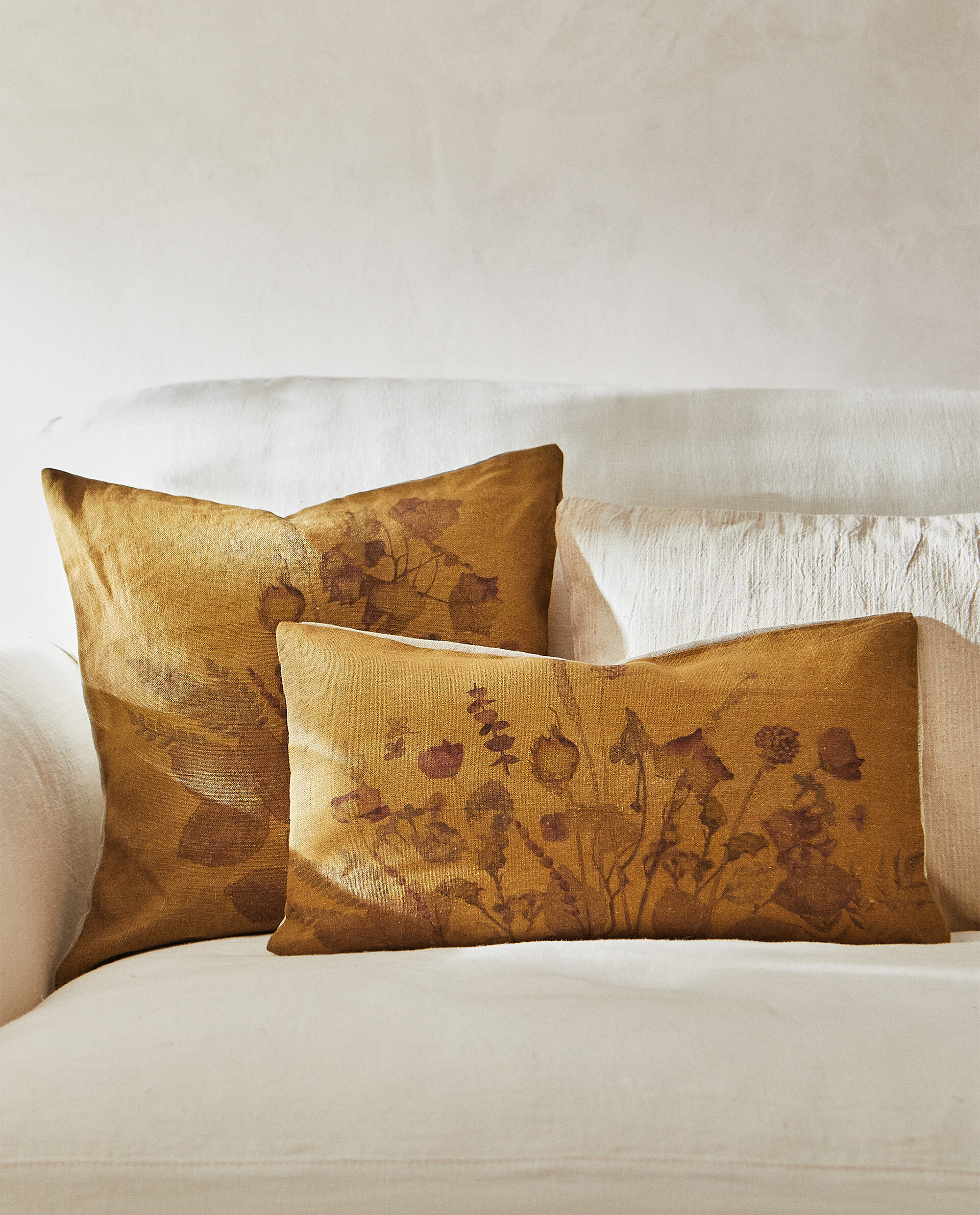 leaf print cushion covers