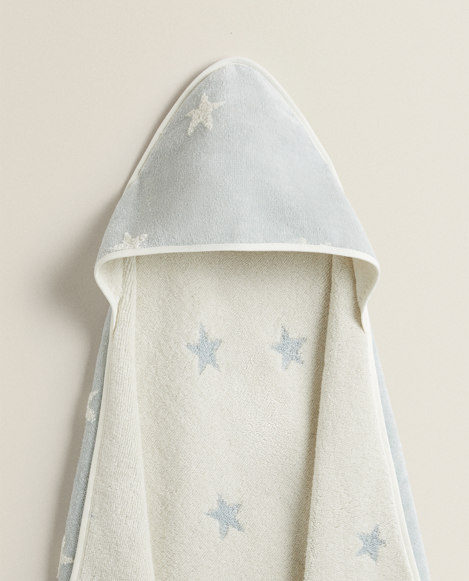 STAR JACQUARD HOODED BABY TOWEL