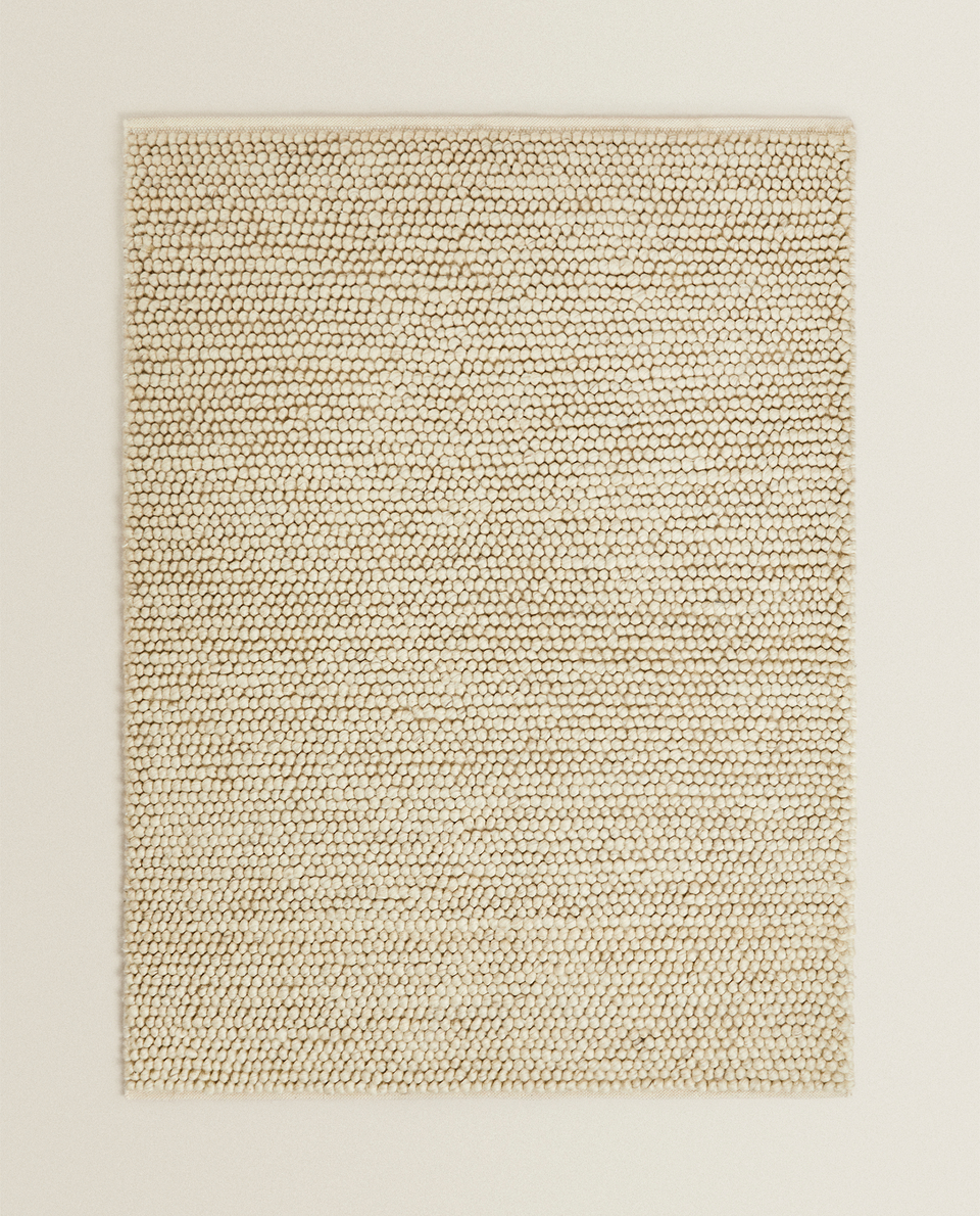 TEXTURED RUG WITH WOOL