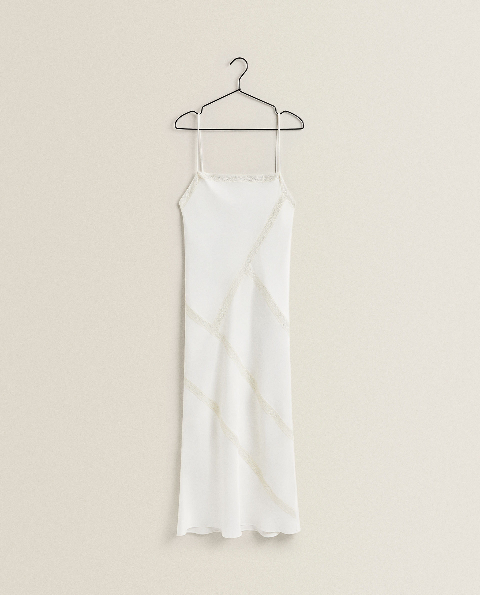 CAMISÓN LENCERO - Mujer - ROPA - ROPA \u0026 CALZADO | Zara Home España