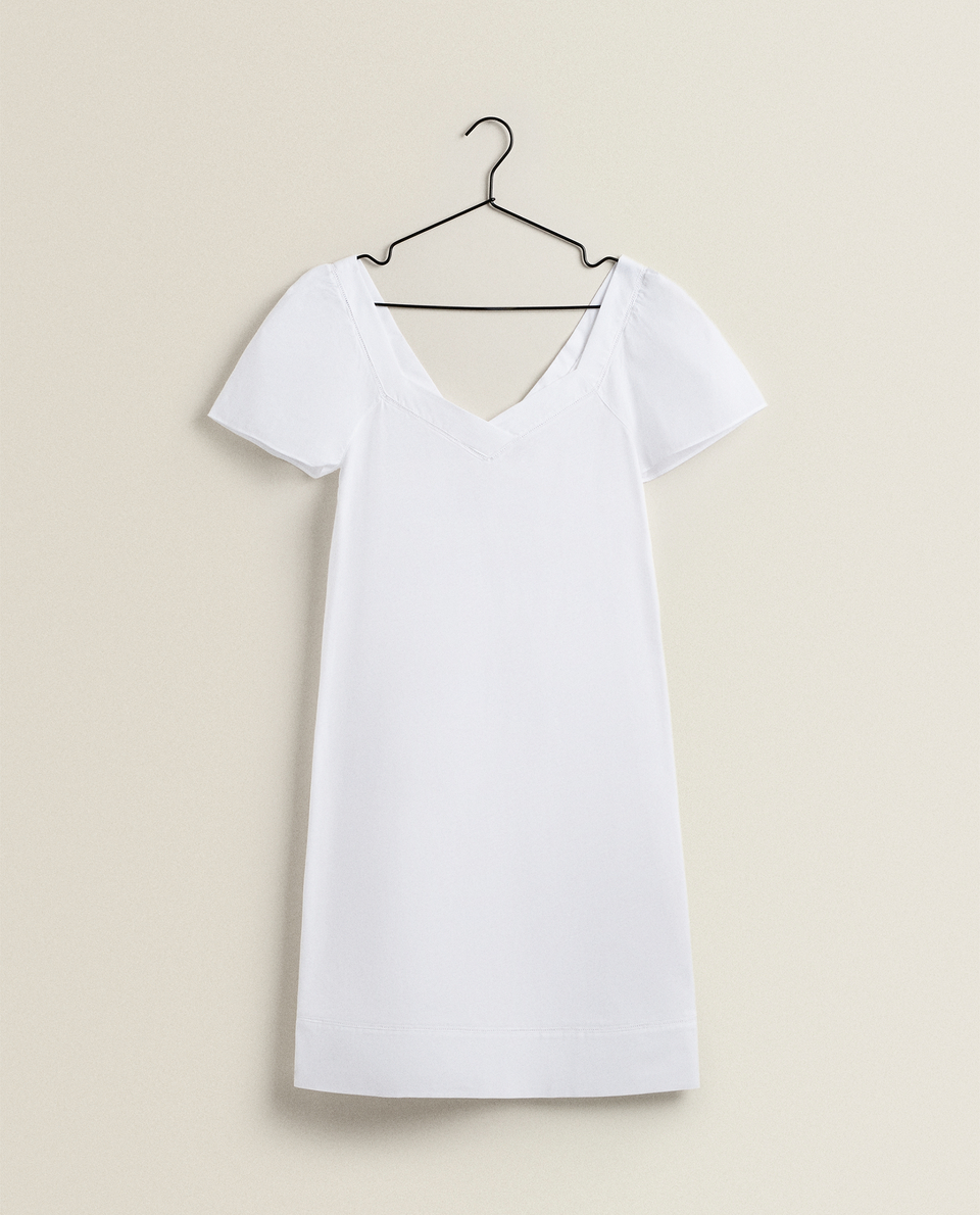 NIGHTGOWN WITH LACE TRIM